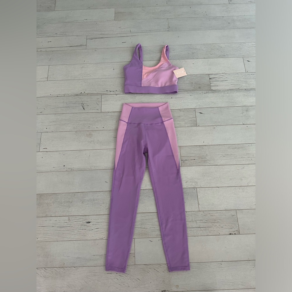 New Wilo Women’s set bra and leggings size various color multi